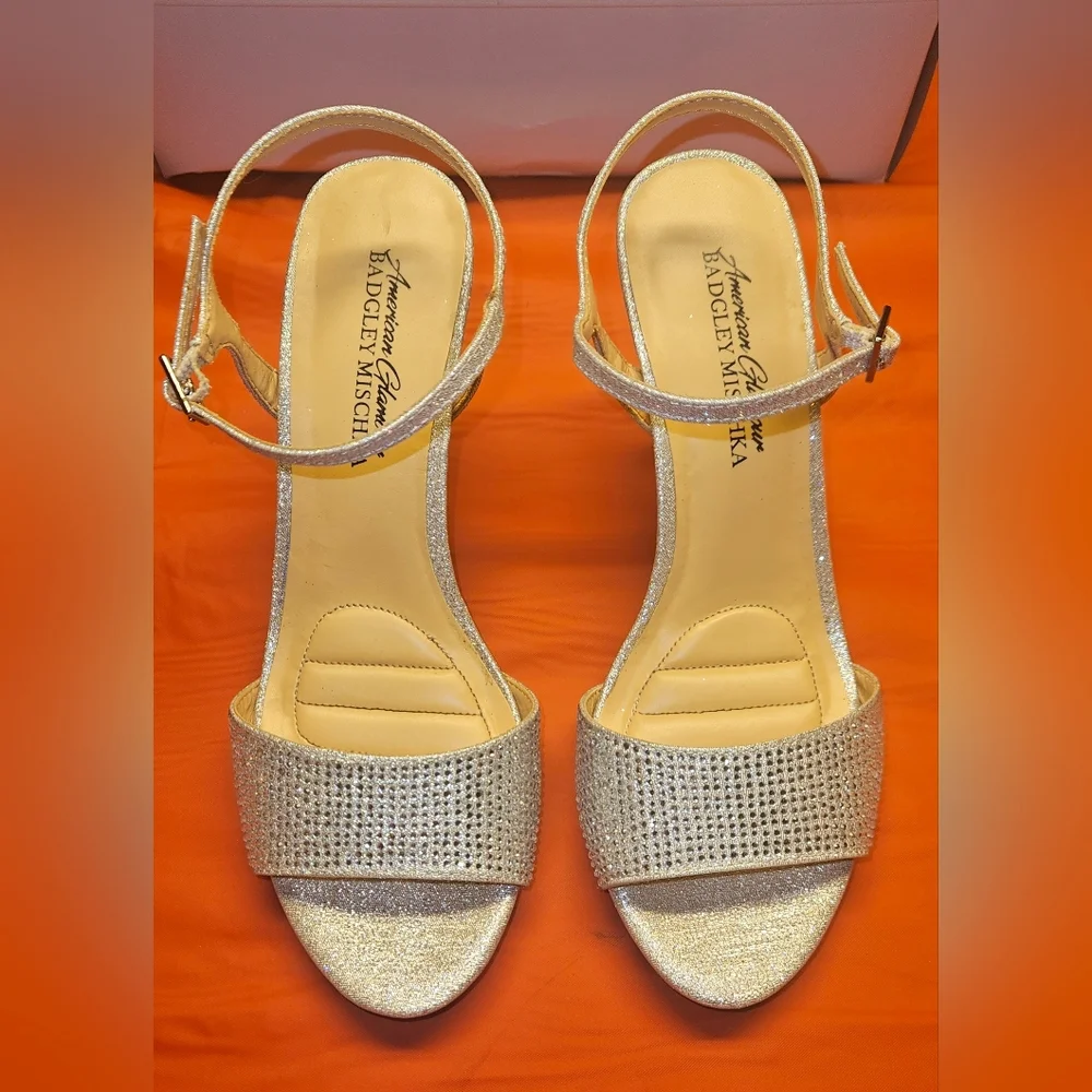 Badgley Mischka Elegant Silver High Heel Diamond Pumps sz6.5 w/Clutch E.U.C. - Picture 5 of 10